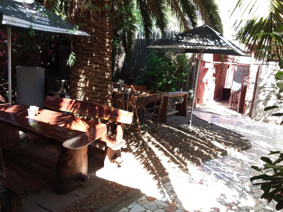 Larona Inn Mafikeng Eksteriør bilde
