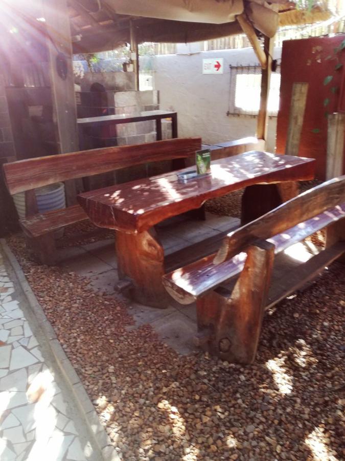 Larona Inn Mafikeng Eksteriør bilde